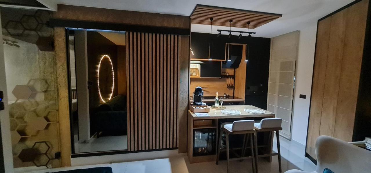Design Apartment Platinium Spa Lux: Private Wellness Retreat Cuprija Exterior photo